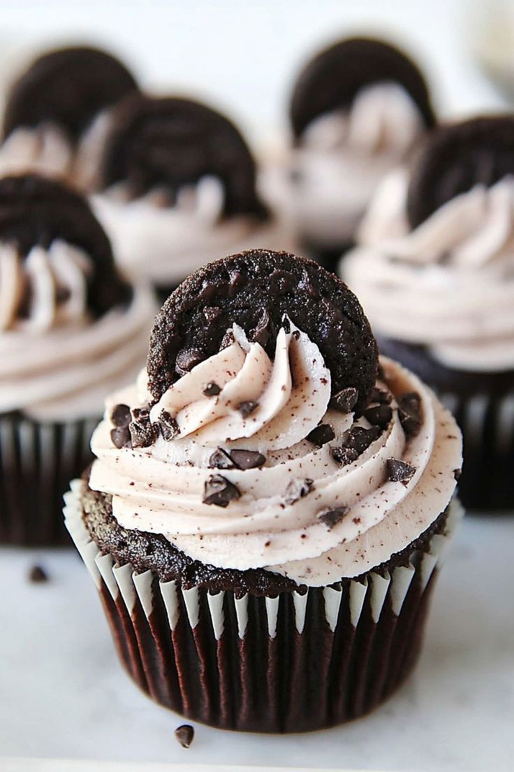 Cookies and Cream Cupcakes